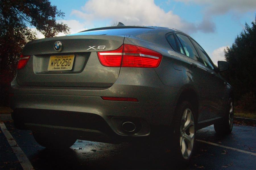 BMW X6 XDrive 3.5i 2008 года  (фото 10 из 44)